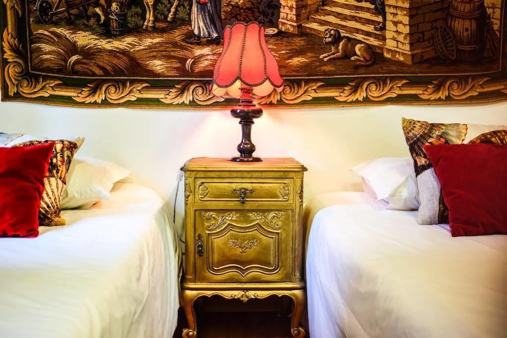 Poets Albergue *